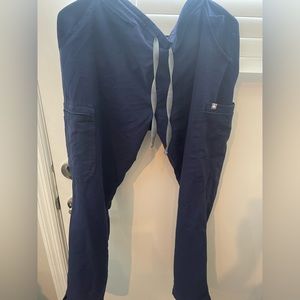 Navy figs scrub pants M